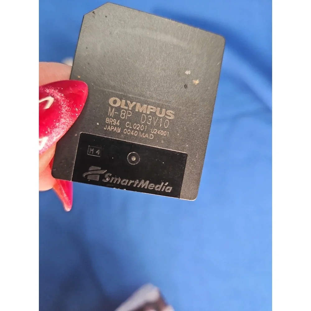 Vintage Y2K Digital Camera 3x Olympus C-2000 Z Camedia 2.1MP TESTED
